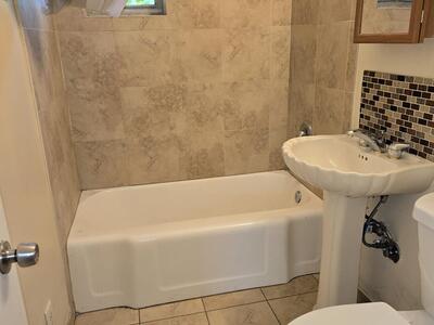 547 W 4th Street, Riviera Beach, FL 33404