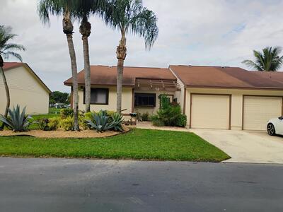 51 Mayfair Lane, Boynton Beach, FL 33426