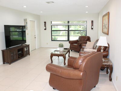 4595 Laurel Tree Road, Boynton Beach, FL 33436