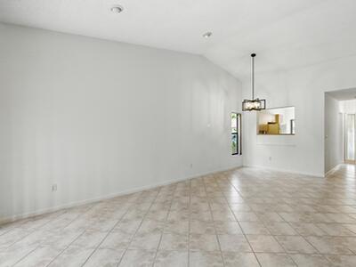 3646 English Road, Lake Worth, FL 33467