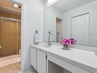 3646 English Road, Lake Worth, FL 33467