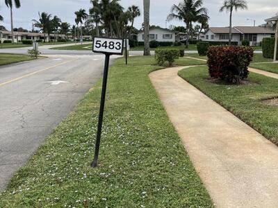 5483 Cresthaven Boulevard, West Palm Beach, FL 33415