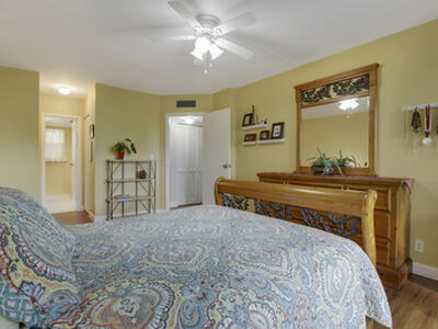 3755 Via Poinciana, Lake Worth, FL 33467