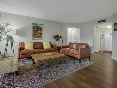 3755 Via Poinciana, Lake Worth, FL 33467