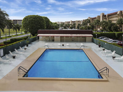 3755 Via Poinciana, Lake Worth, FL 33467