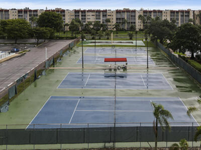 3755 Via Poinciana, Lake Worth, FL 33467