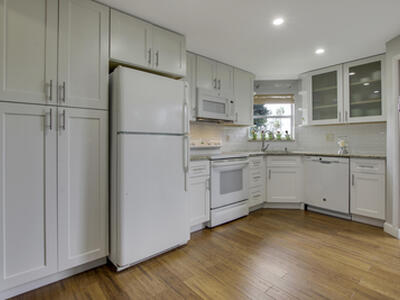 3755 Via Poinciana, Lake Worth, FL 33467