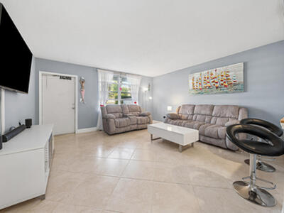 2565 S Ocean Boulevard, Palm Beach, FL 33480