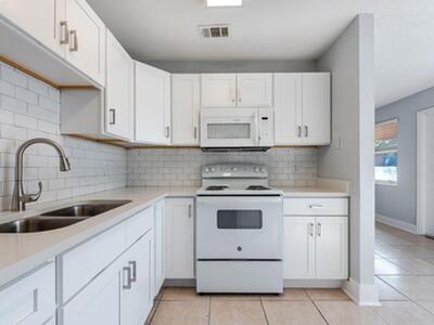 801 NE 3rd Street, Boynton Beach, FL 33435