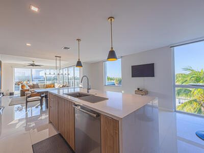 117 Lake Avenue, Lake Worth, FL 33460