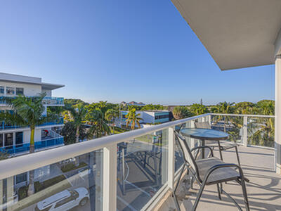 117 Lake Avenue, Lake Worth, FL 33460