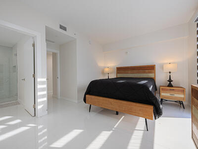 117 Lake Avenue, Lake Worth, FL 33460