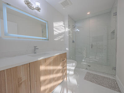 117 Lake Avenue, Lake Worth, FL 33460