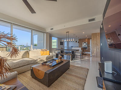 117 Lake Avenue, Lake Worth, FL 33460