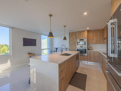 117 Lake Avenue, Lake Worth, FL 33460