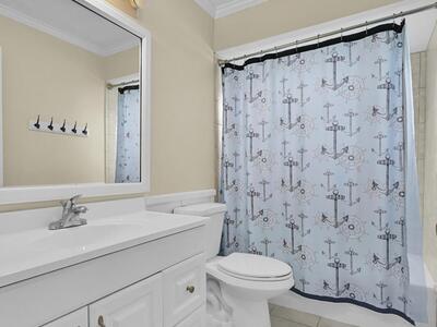 462 NW Sherbrooke Avenue, Port Saint Lucie, FL 34983