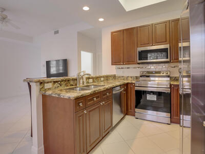 518 N Federal Highway, Lake Worth Beach, FL 33460