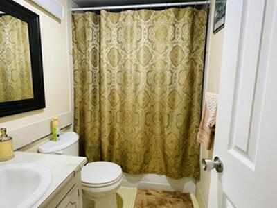 138 Salisbury F, West Palm Beach, FL 33417