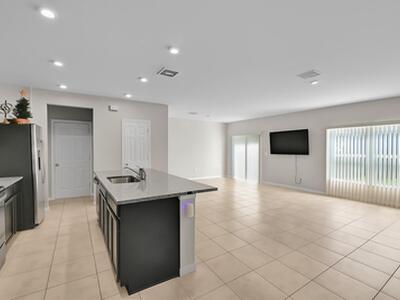 3351 Liberty Square Way, Fort Pierce, FL 34982