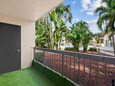 Pompano Beach, FL 33069