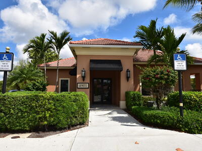 4907 Midtown Lane, Palm Beach Gardens, FL 33418