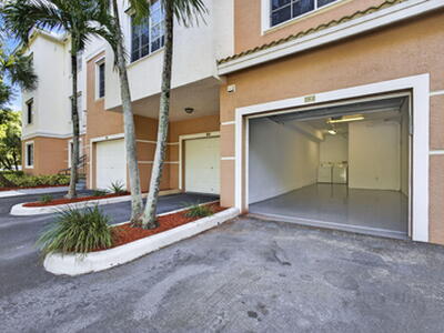 6204 Myrtlewood Circle W, Palm Beach Gardens, FL 33418