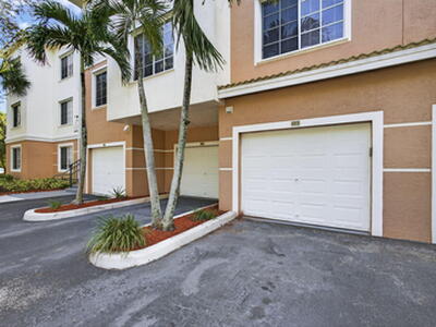 6204 Myrtlewood Circle W, Palm Beach Gardens, FL 33418