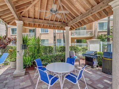 6204 Myrtlewood Circle W, Palm Beach Gardens, FL 33418