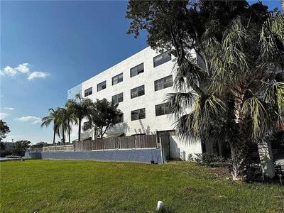 105 S Riverside Drive, Pompano Beach, FL 33062