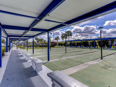 2673 Barkley Drive E, West Palm Beach, FL 33415