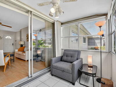 2673 Barkley Drive E, West Palm Beach, FL 33415