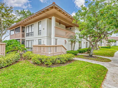 438 S Brackenwood Lane S, Palm Beach Gardens, FL 33418