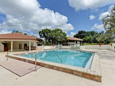 438 S Brackenwood Lane S, Palm Beach Gardens, FL 33418