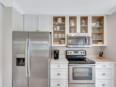 438 S Brackenwood Lane S, Palm Beach Gardens, FL 33418