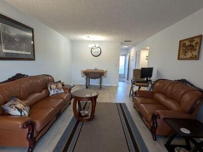 2812 S Garden Drive S, Lake Worth, FL 33461