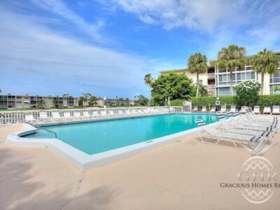 2812 S Garden Drive S, Lake Worth, FL 33461