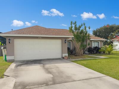 250 SW Moselle Avenue