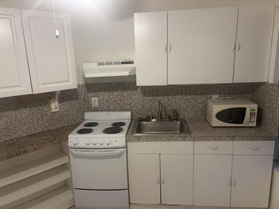 2424 Grant Street, Hollywood, FL 33020