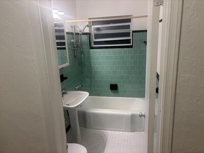 2424 Grant Street, Hollywood, FL 33020