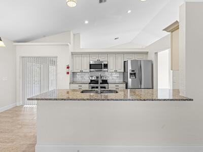 2141 SW Bayshore Boulevard, Port Saint Lucie, FL 34984