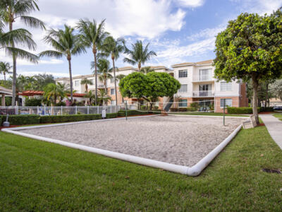 2310 Myrtlewood Circle E, Palm Beach Gardens, FL 33418