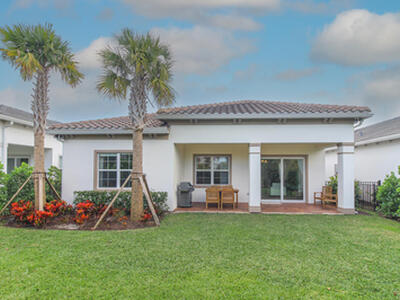 10369 Northbrook Circle, Palm Beach Gardens, FL 33412