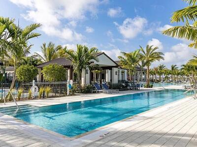 10369 Northbrook Circle, Palm Beach Gardens, FL 33412