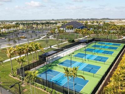 10369 Northbrook Circle, Palm Beach Gardens, FL 33412