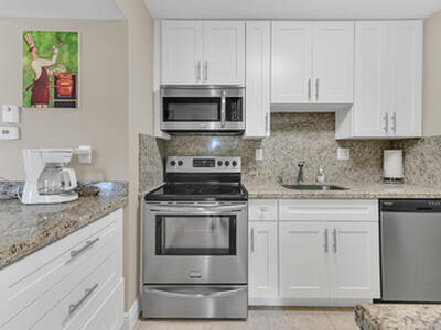 15465 Lakes Of Delray Boulevard, Delray Beach, FL 33484