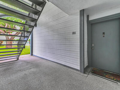 15465 Lakes Of Delray Boulevard, Delray Beach, FL 33484