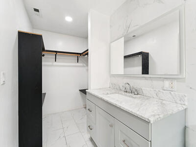 480 SW Lakehurst Drive, Port Saint Lucie, FL 34983