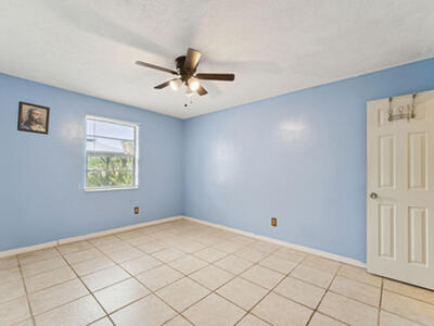 480 SW Lakehurst Drive, Port Saint Lucie, FL 34983