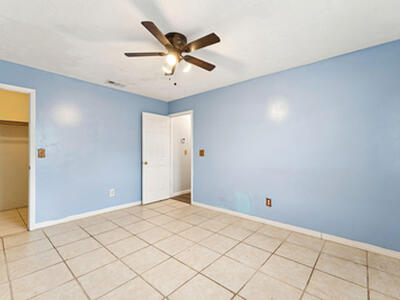 480 SW Lakehurst Drive, Port Saint Lucie, FL 34983