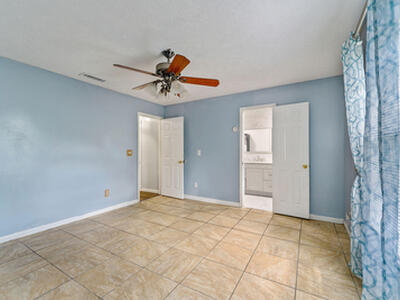 480 SW Lakehurst Drive, Port Saint Lucie, FL 34983